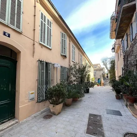 Cozy Studio In The Charming Village In The Old Town Of *